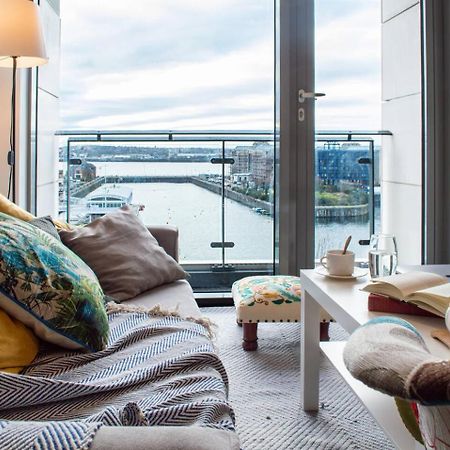 Stunning Mersey View Flat W Parking In ليفربول المظهر الخارجي الصورة