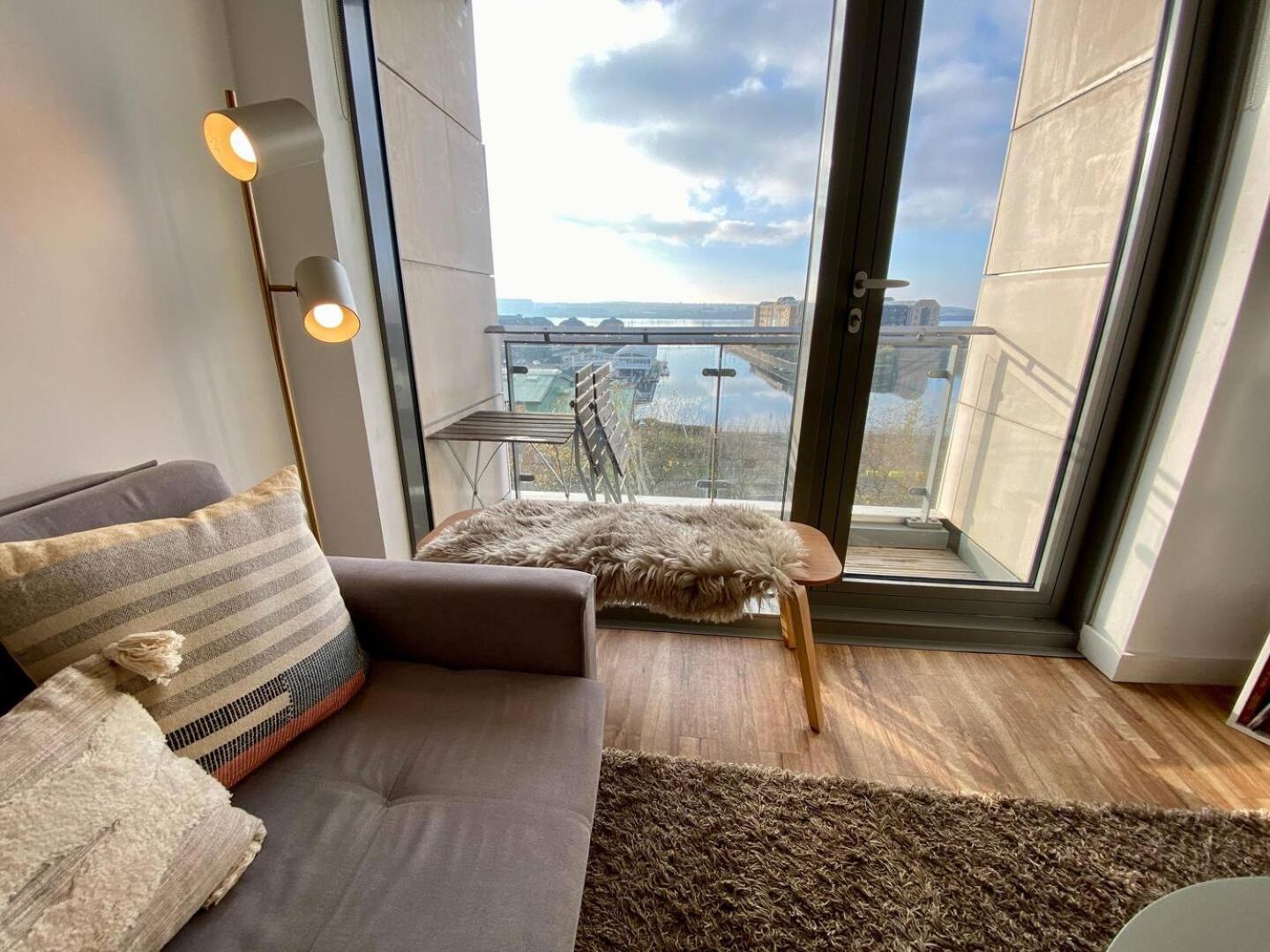 Stunning Mersey View Flat W Parking In ليفربول المظهر الخارجي الصورة