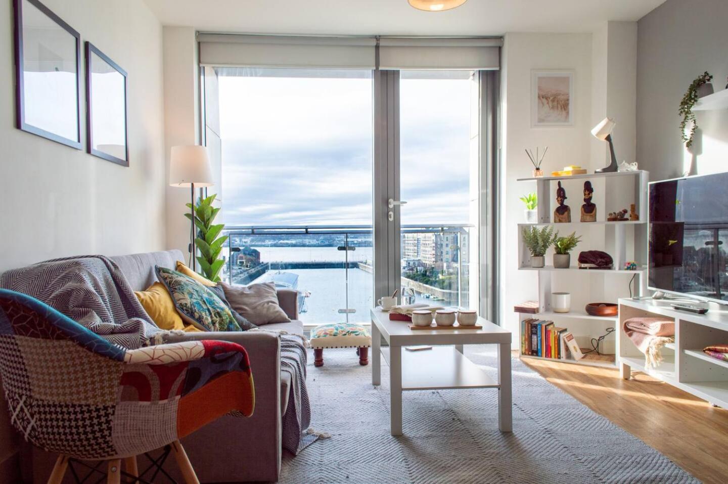 Stunning Mersey View Flat W Parking In ليفربول المظهر الخارجي الصورة