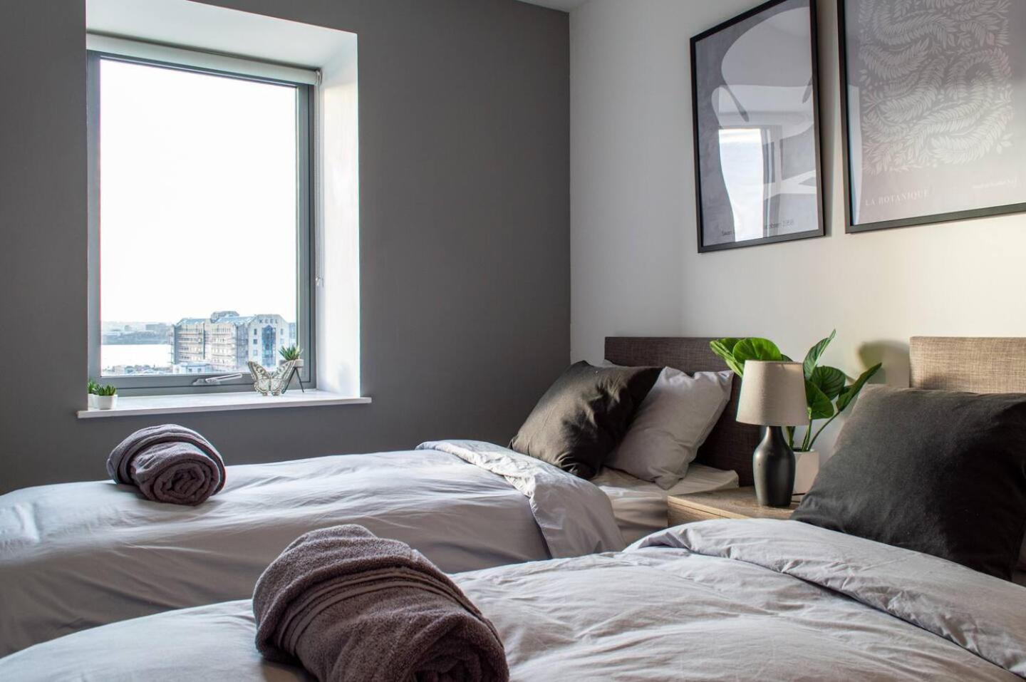 Stunning Mersey View Flat W Parking In ليفربول المظهر الخارجي الصورة